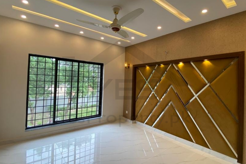 10 Marla Brand New Luxury House for Sale at Super Hot Location of Bahria Town Lahore.