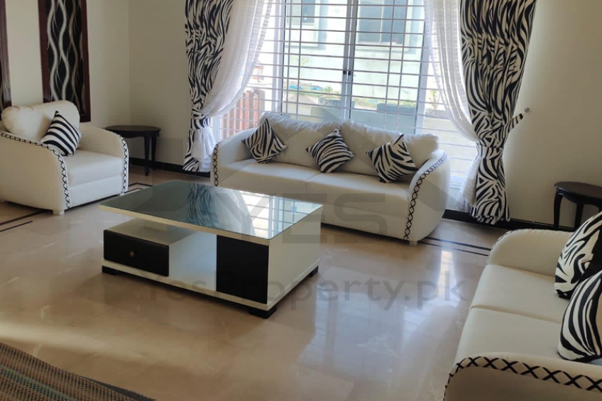 10 Marla luxury furnished house with basement full furnished for Sale in Bahria town phase 8