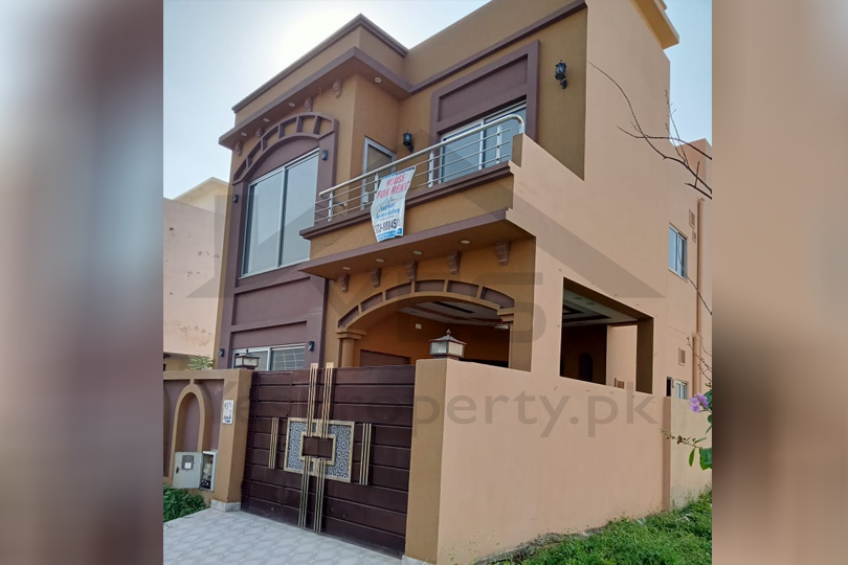 5 Marla Brand New beautiful house for sale in DHA 9 Town Lahore