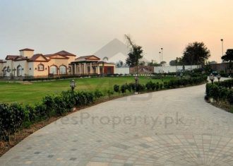 10 kanal 11 Marla Single Unit Marble Flooring Fully Furnished Farm House for sale in Lahore