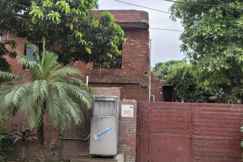 Urgent for Sale House in New Garden Town Lahore