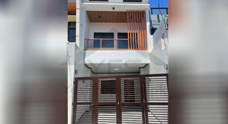 10 Marla BRAND NEW HOUSE FOR SALE in DHA Lahore