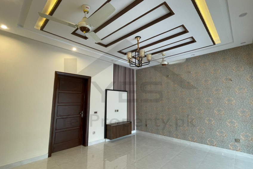 10 marla Most Beautiful Luxury House for sale in Central Park Housing Scheme