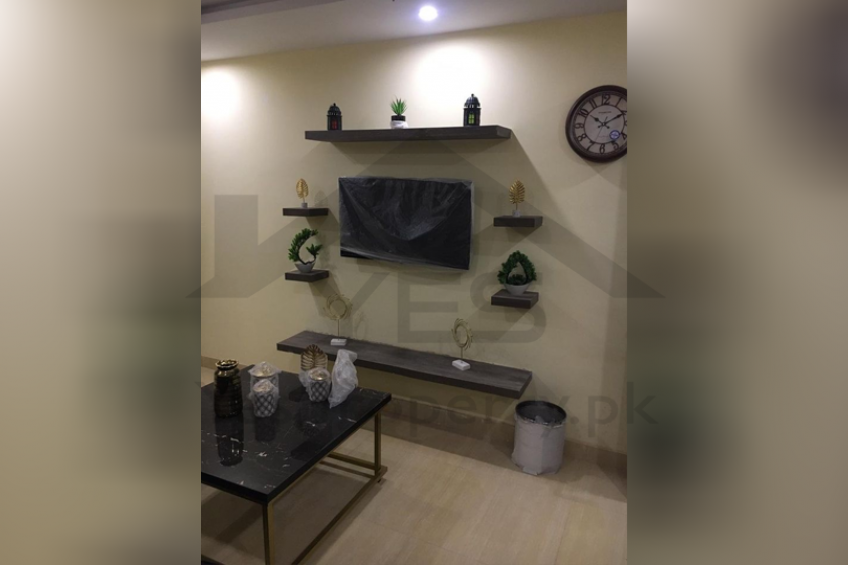 Bahria Town Lahore Fully furnished luxury 2 Bed Apartment available for rent