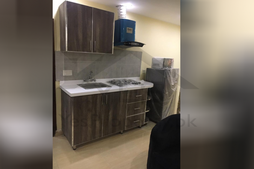 Bahria Town Lahore Fully furnished luxury 2 Bed Apartment available for rent