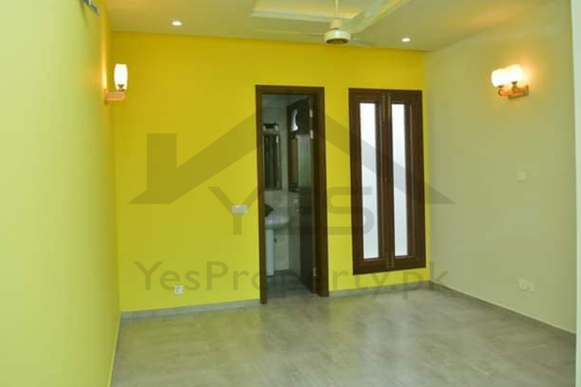 Brand New 100 Sq yds House for Sale in DHA Ph 7 Ext.