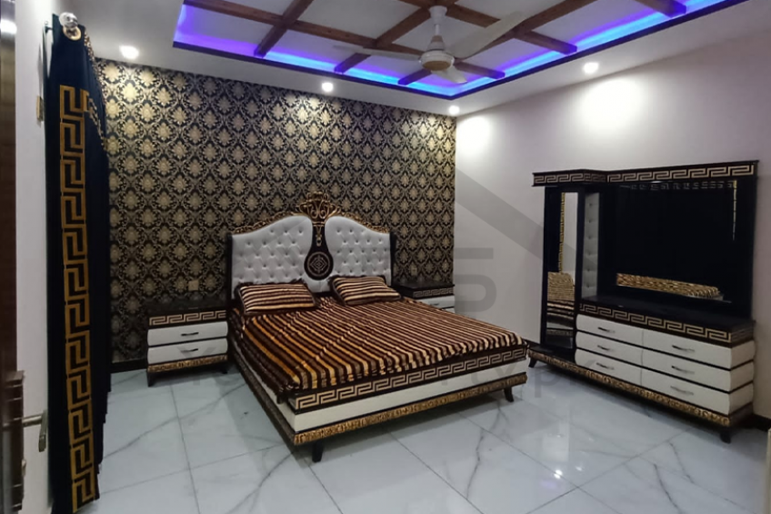 9.5 Marla Brand New Corner House For Sale Fully Furnished Kashmir Road