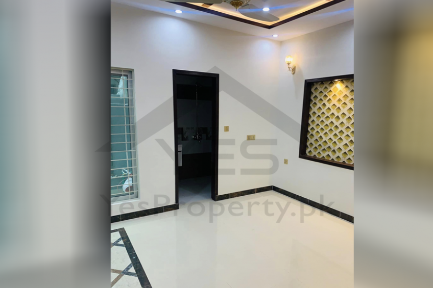 5 marla brand new house for sale in Central Park Housing Scheme main ferozpur road lahore