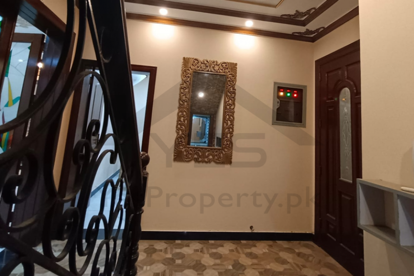 9.5 Marla Brand New Corner House For Sale Fully Furnished Kashmir Road